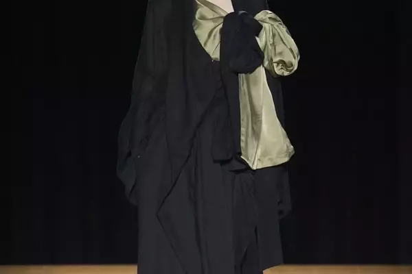 Yohji Yamamoto's Fall 2026 Ready-to-Wear Collection: A Visual Journey