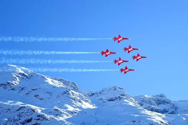 Ice Driving in St. Moritz: A Thrilling Ferrari Experience