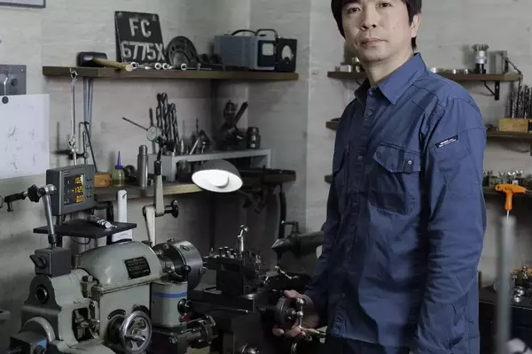 Otsuka Lotec Unveils No.8: A Fusion of Jumping Hour and Retrograde Minute