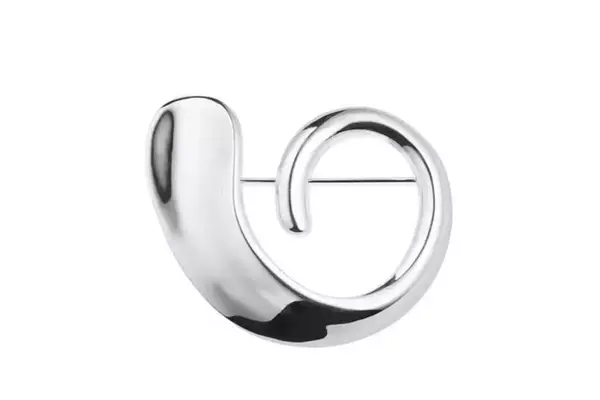 Elevate Your Style: 8 Chic Ways to Wear Brooches