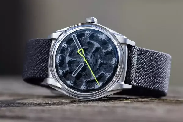 Kollokium Projekt 02 Variant B: A New Dimension in Watchmaking