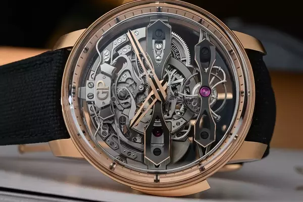 Girard-Perregaux Minute Repeater Flying Bridges: A Fusion of Horological Excellence