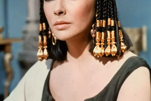 Spring 2026 Makeup Trends: Wearable Looks for the Modern Era