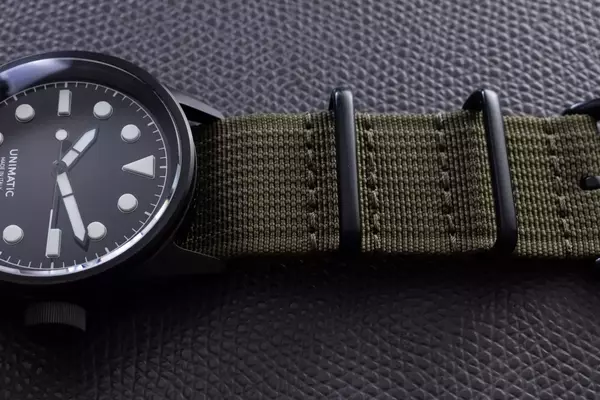 Unimatic Modello Cinque U5S-BLN: A Premium 36mm Field Watch with Stealthy Design