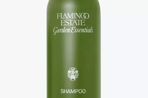 The Ultimate Guide to Natural Shampoos and Conditioners