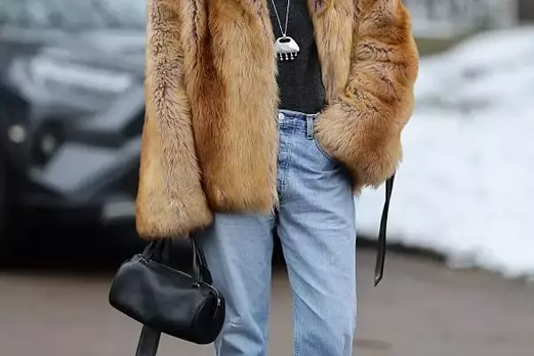 Mastering Boots and Jeans: A Guide to Effortless Spring Style