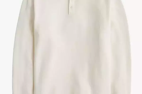 The Resurgence of Henley Shirts: A Fashion Redemption