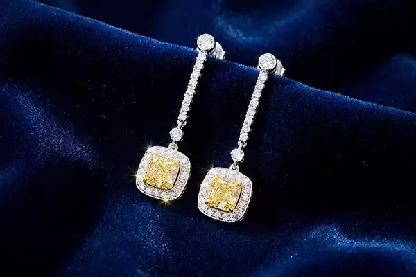 A Vibrant Showcase of Jewelry Trends at JIS Spring Miami