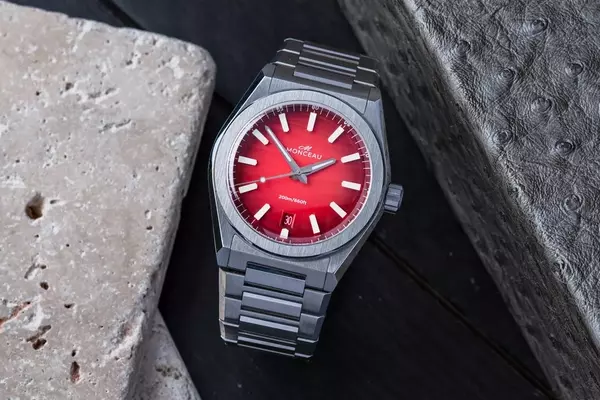 Monceau Model 01 Watch Review: A Contemporary Debut