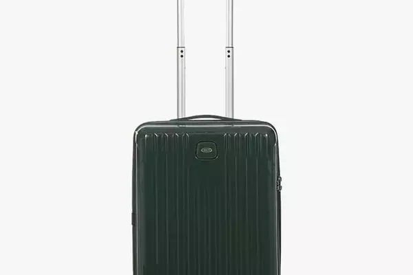 Mastering the Art of Travel Packing with Joyce Lee, Creative Director of Parker Thatch