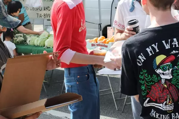 Sombr's Style Sensation at Studio City Farmers Market