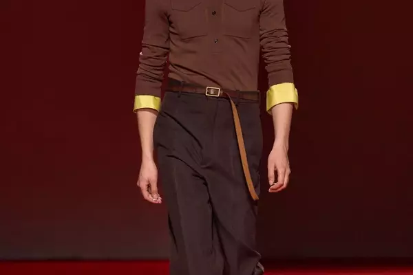 The Half-Tucked Collar: A Fresh Take on Fall 2026 Fashion