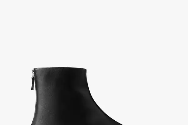 Flat Boots: The Ultimate Spring Footwear Trend