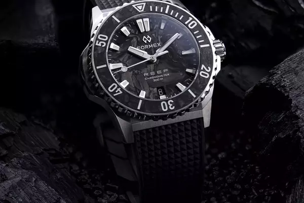 Formex Reef 39.5 Forged Carbon Dive Watch Unveiled