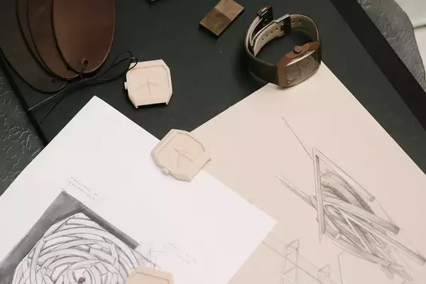 Alto's Art 01 Bernar Venet: A Fusion of Horology and Sculpture