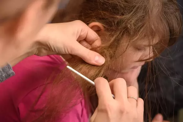 Aussie Total Miracle Detangler: The Ultimate Solution for Tangle-Free Hair