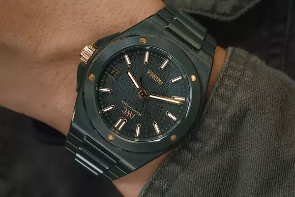 IWC Ingenieur Automatic 42: A New Era of Green Ceramic Luxury