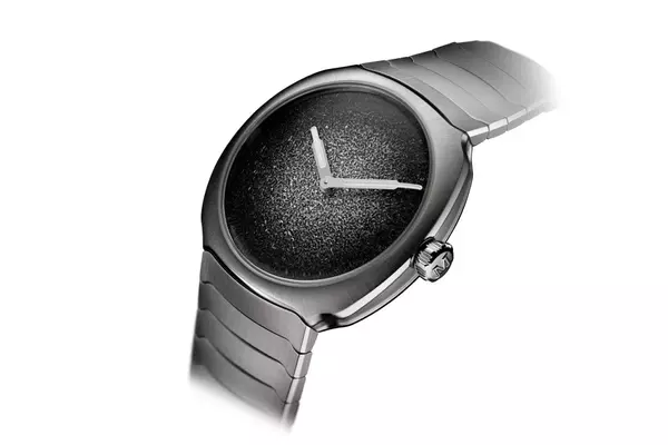 H. Moser & Cie. Unveils Smaller Streamliner Two Hands Models at Watches and Wonders