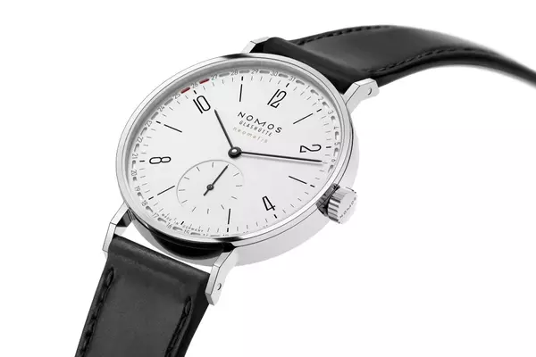 Nomos Glashütte Debuts the Tangente Neomatik 38 Update: A Refined Date Display in a Compact Form