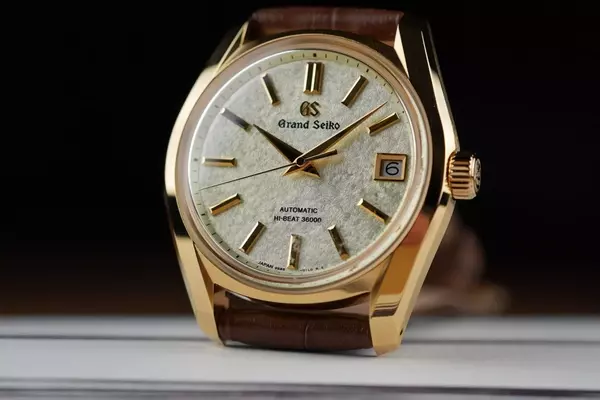 Grand Seiko Unveils New 62GS Sakura-Wakaba SBGH376 in Yellow Gold