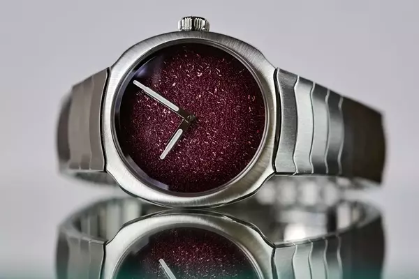 H. Moser & Cie. Streamliner Two Hands: New Compact Editions