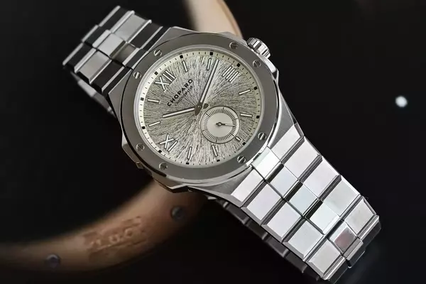 Chopard Unveils Enhanced Alpine Eagle 41 XPS with New Bracelet and Champagne Dial