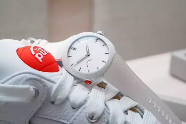 Reebok x H. Moser & Cie Streamliner Pump Watch: A Mechanical Nod to Nostalgia
