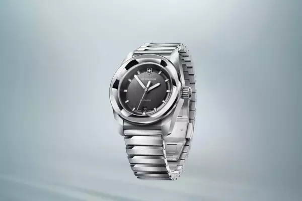 Victorinox Concept One: Innovation in Timekeeping with Solar and Automatic Movements