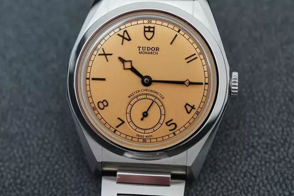 Tudor Monarch: A Century of Innovation, A New Era of Elegance