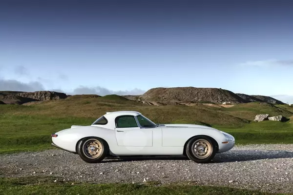 The Pinnacle of Automotive Art: Eagle's Lightweight GTR Redefines the Jaguar E-Type