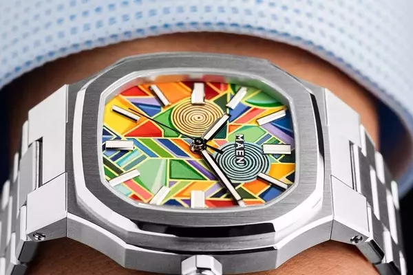 IFL Watches Unveils The Maen Manhattan Paradox