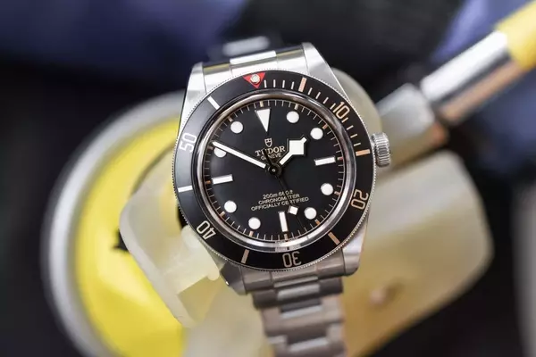 Tudor Black Bay 58 Black-Gilt: A Refined Classic