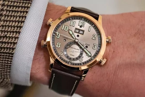 Patek Philippe Calatrava Alarm 5322G: A Refined Grand Complication for Daily Wear