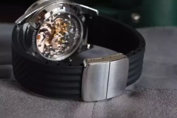 Delugs Micro-Adjust Clasp: A Game-Changer for Watch Straps