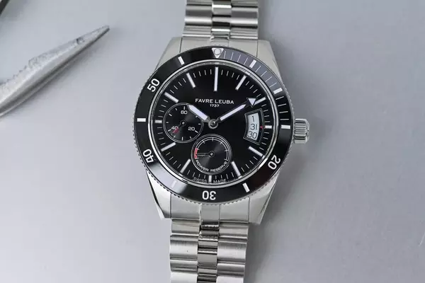 Favre Leuba Unveils New Deep Raider Power Reserve Dive Watch