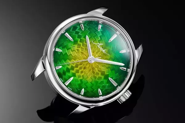 Awake's Son Mai Guilloché Main: A Fusion of Craftsmanship