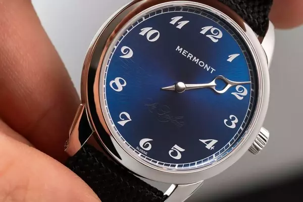 Mermont La Parfaite: A Refined Approach to Time-Telling