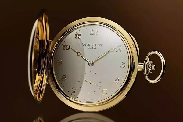Modern Pocket Watches: A Stylish Alternative to Wristwatches
