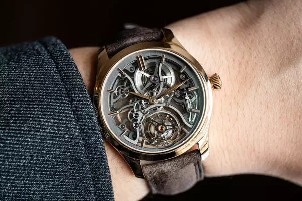 A Closer Look at the H. Moser & Cie Endeavour Tourbillon Skeleton