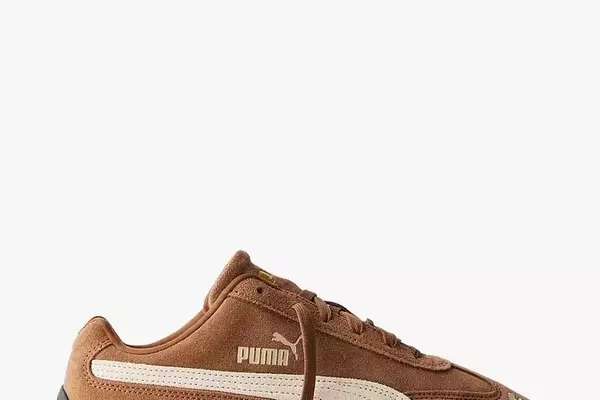 The Ultimate Guide to Stylish and Comfortable Travel Sneakers