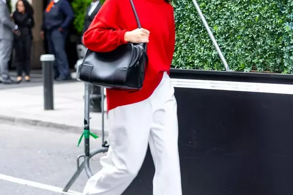 Daisy Edgar-Jones's Summer Style Guide