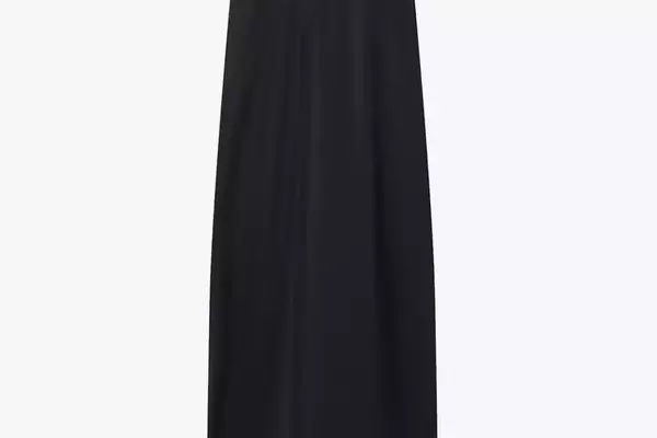 Embracing the Black Dress Trend: Six Chic Styles for Summer
