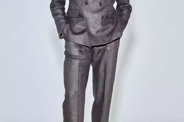 The Ultimate Guide to Men's Linen Suits: Stay Cool and Stylish in 2026
