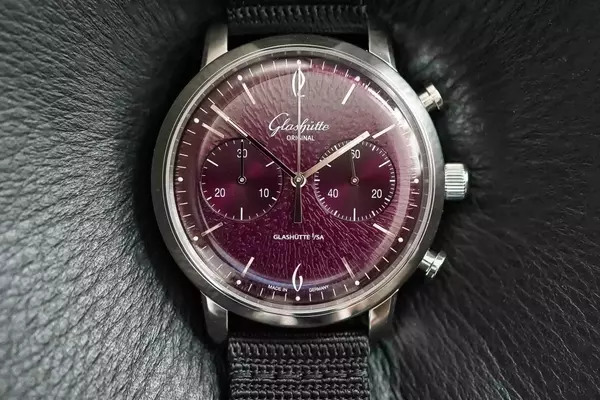Glashütte Original Unveils the Vibrant Sixties Chronograph Annual Edition in Psychedelic Purple for 2026