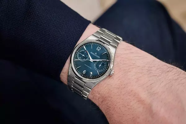 A Comprehensive Review of the Jaeger-LeCoultre Master Control Chronomètre Collection