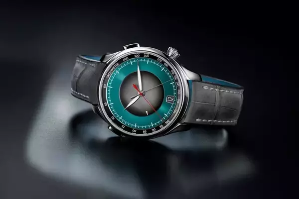 H. Moser's Latest Endeavour Model Integrates Three Complex Functions into a Minimalist Design