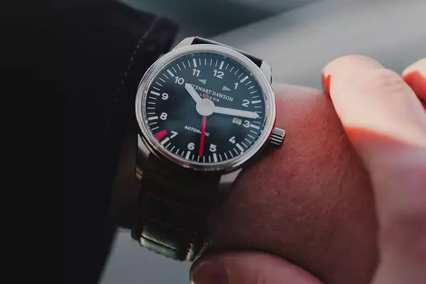 Stewart Dawson Unveils SD 911: A Swiss Automatic Watch Paying Homage to Classic Porsche Design