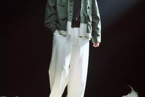 Undercover's Resort 2027 Menswear Collection: A Return to '90s Normcore with Disruptive Twists