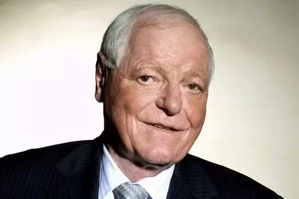 Patek Philippe's Transformative Leader, Philippe Stern, Passes Away at 88