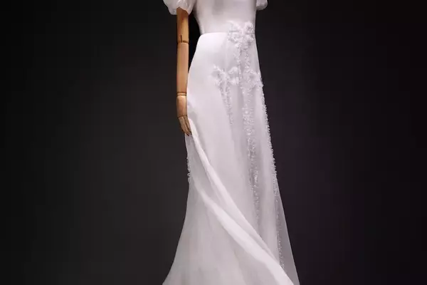 Susie Cave's New Venture: "Weddings and Funerals" Redefines Occasion Wear with Personalized Elegance